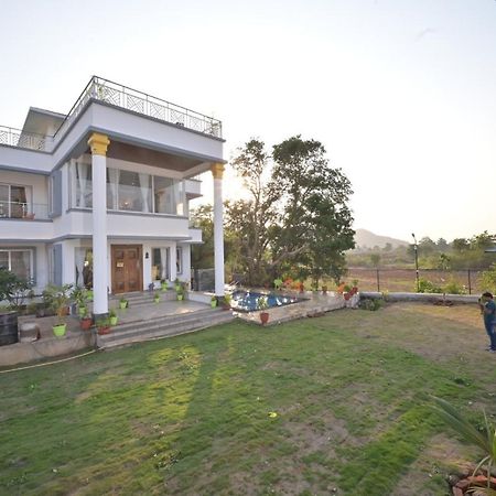 White Castle Villa By Tropicana Stays Lonavala Exterior foto